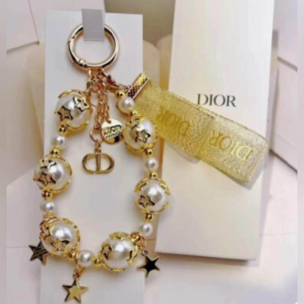 Dior Limited Edition keychain or Bag Charm
++-LAST ONE++ - Picture 3 of 9